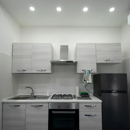 Knight House 4*