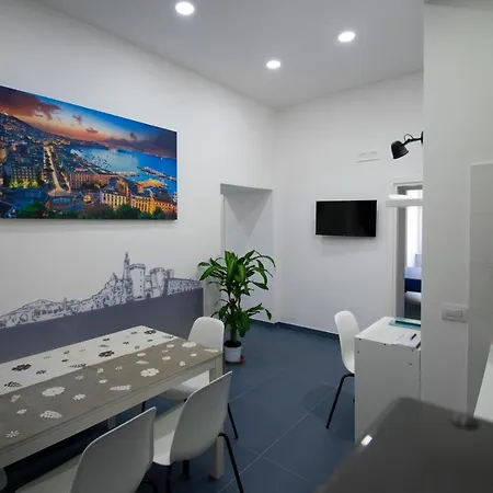 Knight House 4*