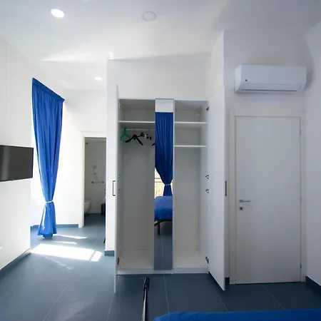 Guest house Knight House Naples